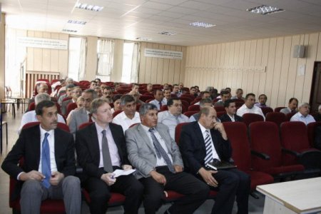 Öğretmenlere 'demokratik okul kültürünü geliştirme' semineri