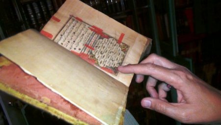 Ohin Medresesi'ndeki 15 bin el yazması kitap, bilim adamlarını bekliyor