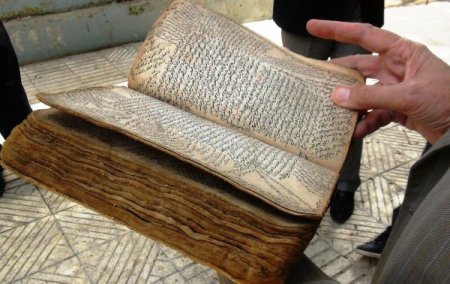 Ohin Medresesi'ndeki 15 bin el yazması kitap, bilim adamlarını bekliyor
