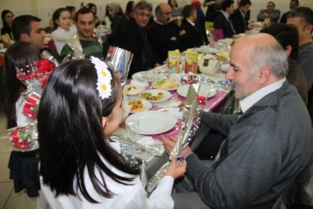 Okul aile birlikleri yemekte buluştu