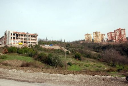 Okul İçin Köprü Yapılmazsa Öğrenciler 2,5 Kilometre Yol Yürüyecek