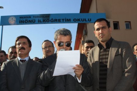 Okul müdürü ve yardımcısının bıçaklanması protesto edildi