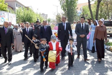 Okul öncesi eğitim şenlikleri başladı