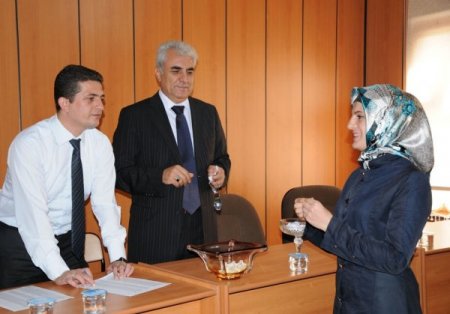 Okul öncesi öğretmen adayları kura çekti