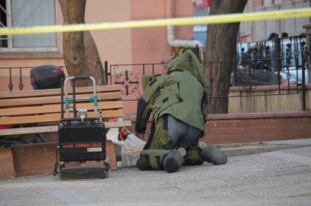 Okul Önünde Unutulan Çanta Paniğe Sebep Oldu