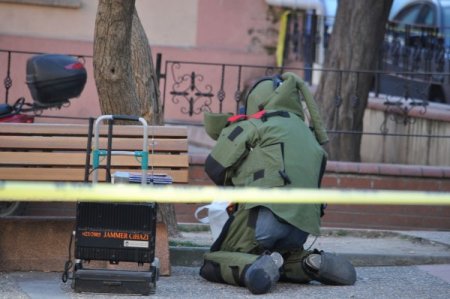 Okul Önünde Unutulan Çanta Paniğe Sebep Oldu