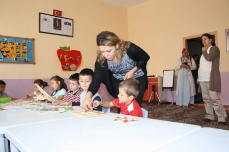 Okula yeni başlayan çocuklarınız için okul idareleri ile işbirliği yapın