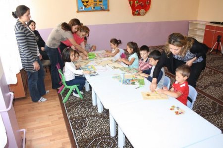 Okula yeni başlayan çocuklarınız için okul idareleri ile işbirliği yapın