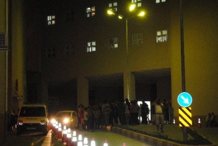 Okulda tavuklu pilav yiyen 55 kişi zehirlendi