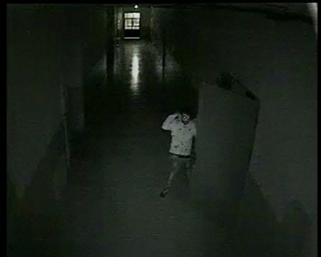 Okuldan hırsızlık kamerada