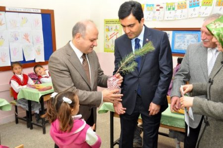Okullar fidanlarla hayat bulacak