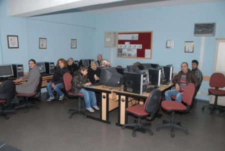 Okulların kapısı bu kez veliler için açıldı