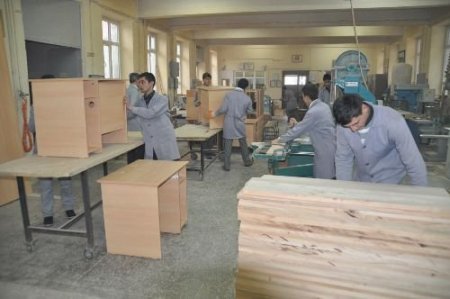 Okulların Sıra Ve Masaları Yozgat Endüstri Meslek Lisesi'nden