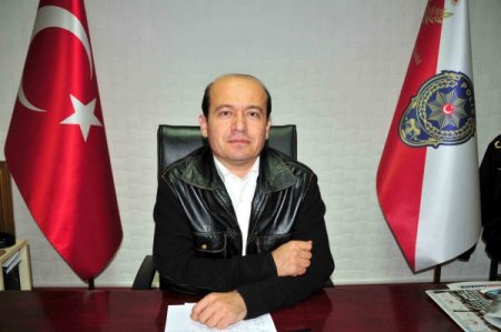 Okulun karşısındaki evi kumarhane haline getirmişler