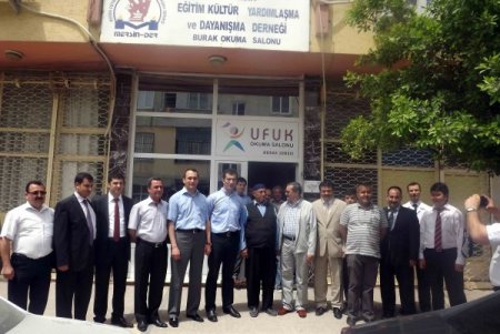 Okuma Salonları Büyük Bir Sosyal Sorumluluk Yerine Getiriyor