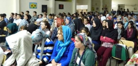 Okuma salonu öğrencilerinin Kutlu Doğum programı ilgi gördü