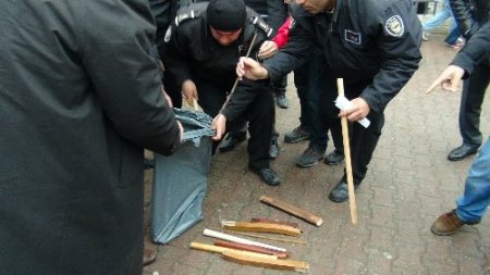 Okumaya değil, kavgaya gelmişler