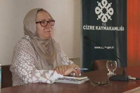 Okur yazar buluşmasındaki öğrenciler: Ön yargılarımız kırıldı