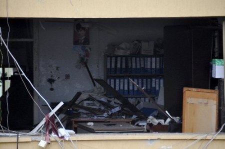 Olay yeri inceleme ekipleri Reyhanlı'da dozerli çalışma yapıyor