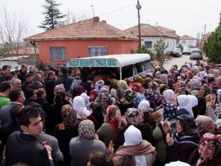 Öldürülen Belediye Başkanı Bodur Toprağa Verildi