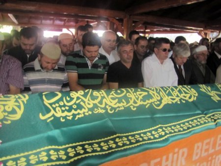 Öldürülen üniversite öğrencisi Fatmanur, Antalya'da son yolculuğuna uğurlandı