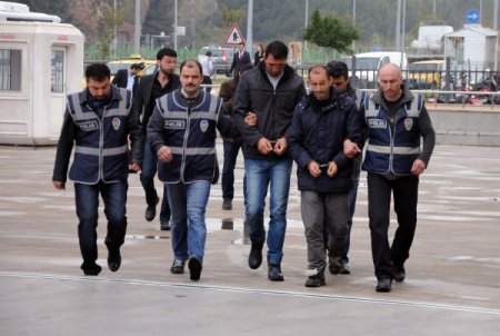 Ölen Oğlunun Organlarını Bağışladı, Ölümden Sorumlu Tuttuğu Kişiyi Öldürttü