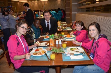 Olimpiyat Çocukları, Zonguldak’ta Çiçeklerle Karşılandı