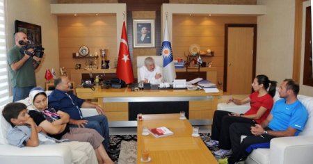 Olimpiyat şampiyonu Alptekin'in adı Antalya’da bir caddeye verilecek