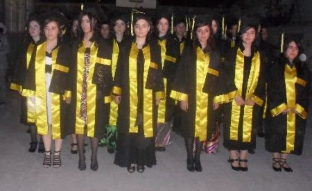Oltu Anadolu Lisesi Dokuzuncu Mezunlarını Verdi