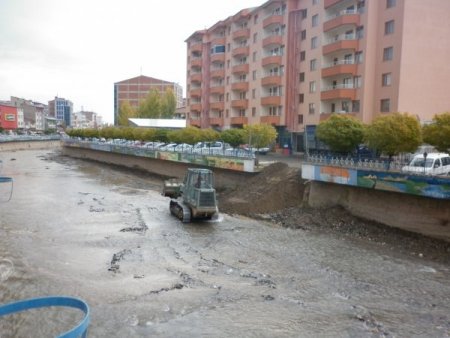 Oltu Deresi coşkuyla akacak