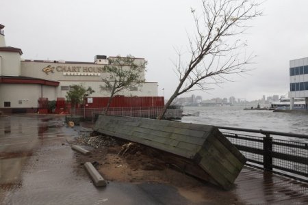 Ölü sayısı 39’a çıktı, New York’ta 80 ev yandı