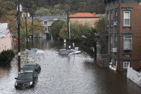 Ölü sayısı 39’a çıktı, New York’ta 80 ev yandı