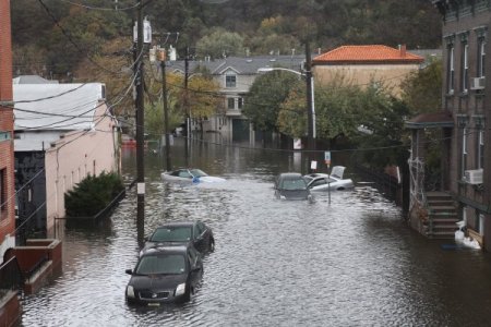 Ölü sayısı 39’a çıktı, New York’ta 80 ev yandı