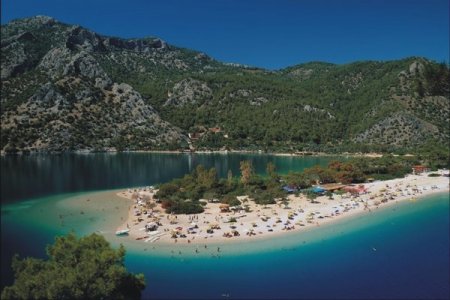 Ölüdeniz Avrupa’nın En İyi Plajı Seçildi