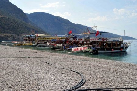 Ölüdeniz'deki tekneler atık sularını artık denize dökmeyecek