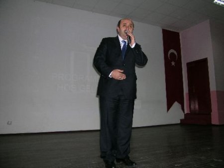 Ömer Döngeloğlu'ndan Asr-ı Saadet Konferansı