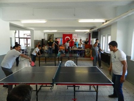 Ömer Etçi adına tenis turnuvası düzenlendi