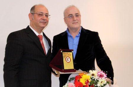 Omü Rektörü Akan: Hastalar, Hekimlerin Verdiği Reçeteleri Google’dan Sorguluyor