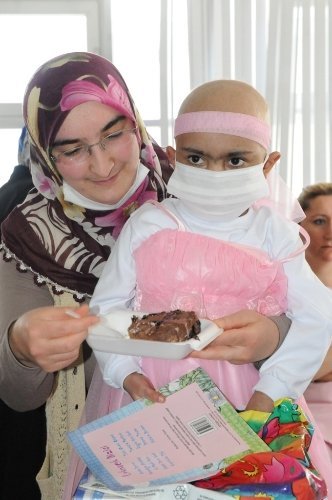 OMÜ’de, anneden alınan ilik, çocuğuna nakledildi