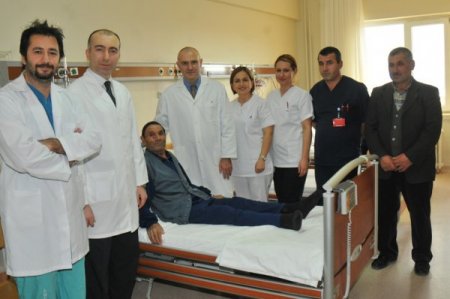 OMÜ'de kalp krizi geçiren hastaya tek seferde 4 ayrı ameliyat yapıldı