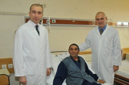 OMÜ'de kalp krizi geçiren hastaya tek seferde 4 ayrı ameliyat yapıldı