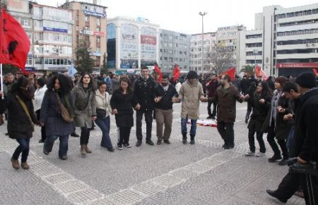 Önce, 'çocukları İstismar Etmek İstemiyoruz' Dediler, Sonra Platforma Çıkardılar