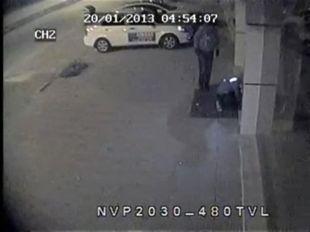 Önce güvenlik kamerasına sonra polise yakalandılar