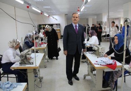 Önce kurs verip, sonra işe alacaklar