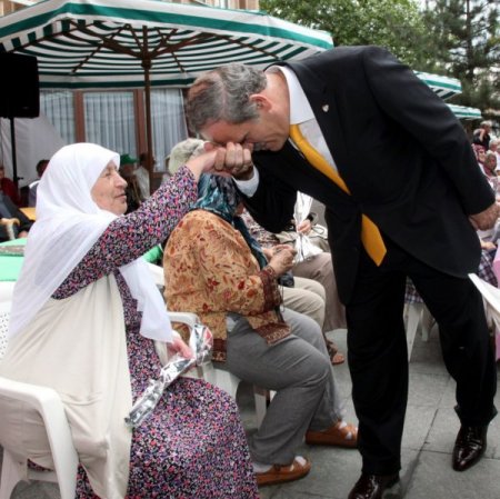 Onların Bayramı Torunları Oldu