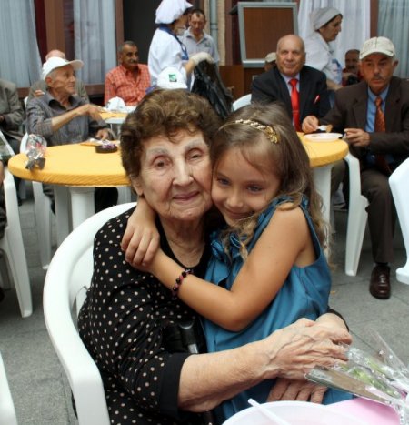 Onların Bayramı Torunları Oldu