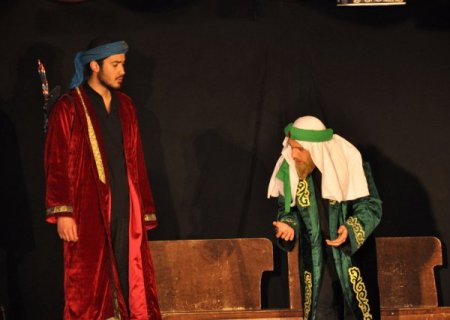 'O’nu Beklerken' Oyunu Mutluları Duygulandırdı