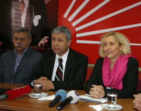 Onur: Kaçırılan kamu görevlilerin ailelerine kavuşması sevindirici