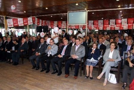 Onur Öymen: Başbakan Bizi De Yağmurda Yürütmek İstiyor, Yağmur Değil Dolu, Biz Yokuz