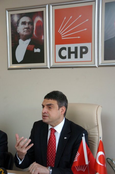 Oran: Kürt ve terör sorunu için Kılıçdaroğlu'nun uzattığı eli Başbakan tutmadı